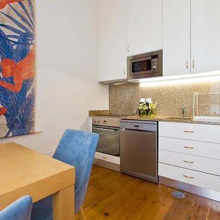 Boutique Rentals- Urban Garden Balcony&garden * Porto