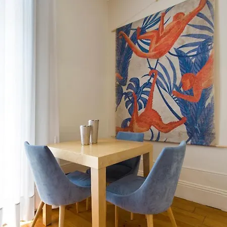 Appartement Boutique Rentals- Urban Garden Balcony&garden